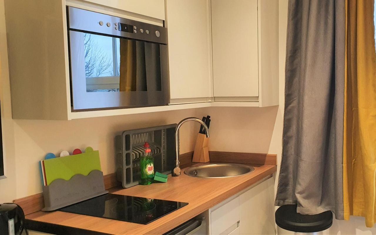 Bath Road Apartments Суиндон Экстерьер фото