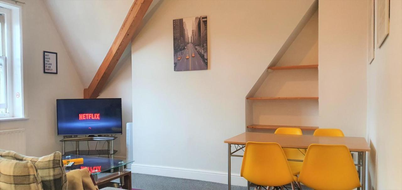 Bath Road Apartments Суиндон Экстерьер фото